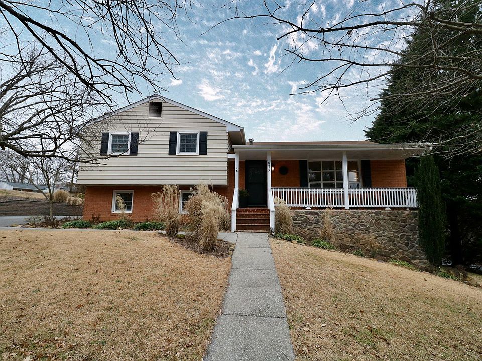1st image of 973 Lauderdale Ave