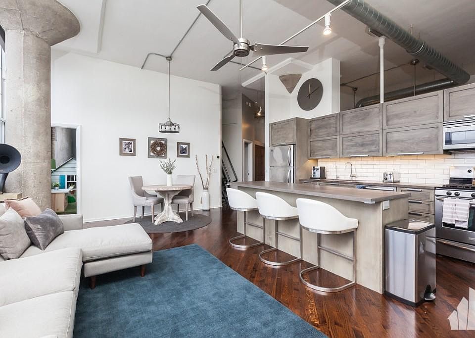 1st image of 1801 W Larchmont Ave #604A