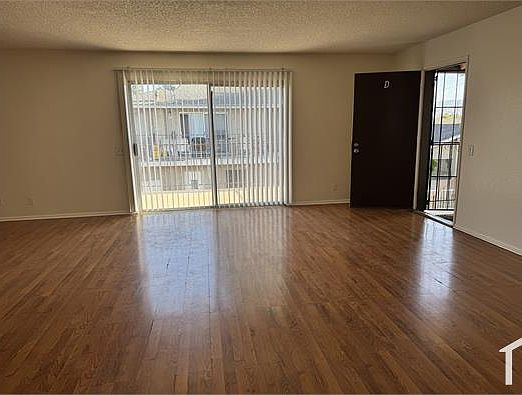 5th image of 1144 Tribune St #D