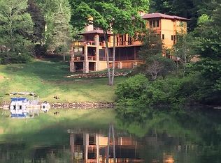 9 Lake Trl, Cullowhee, NC 28723
