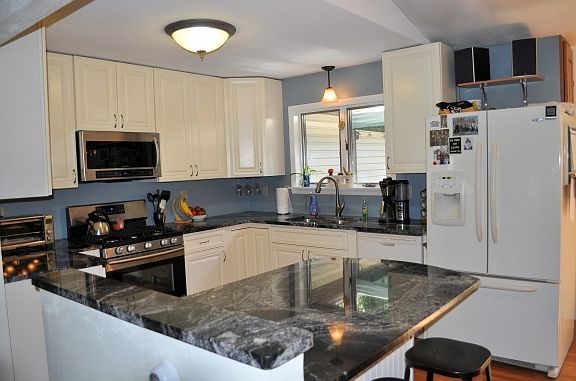 5th image of 1712 Ayres Ct