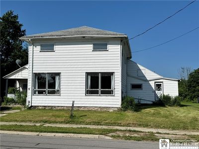 37 N State St, Ripley, NY, 14775
