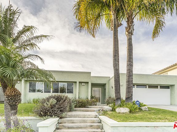 2nd image of 3833 Malibu Vista Dr