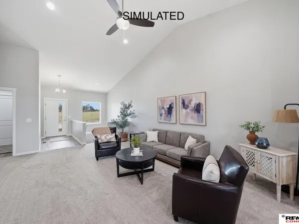 1019 Sand Dunes Rd, Lincoln, NE 68523