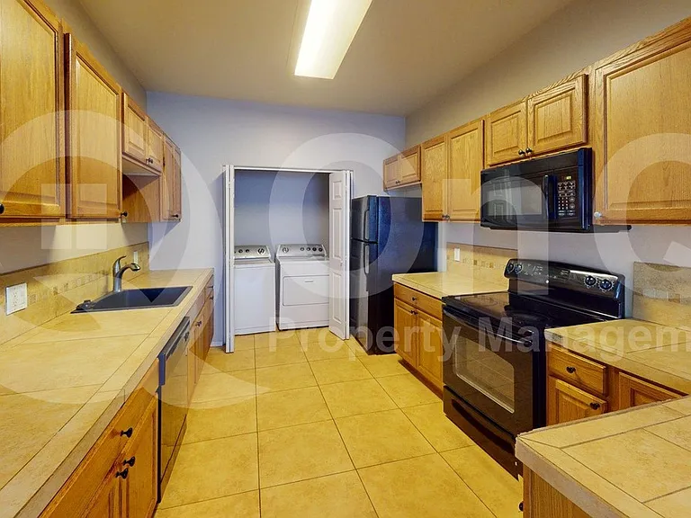 2012 W Dozemary Ct — Photo 1