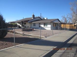 909 Cherry Ln, Pueblo, CO 81005