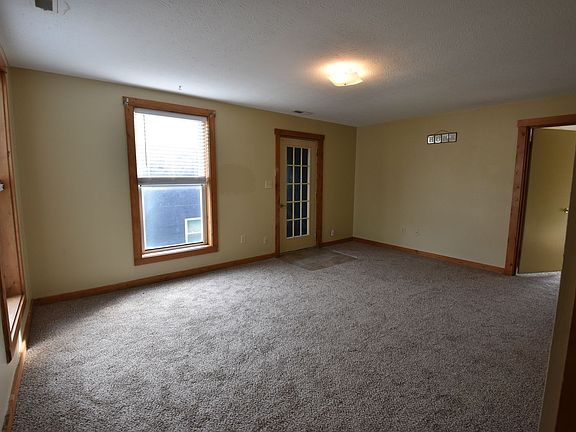 3rd image of 219 W Main St APT C