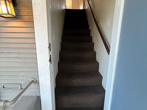 Stairs to living space