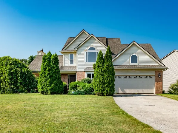 5978 Cottonwood Dr, Ypsilanti, MI 48197