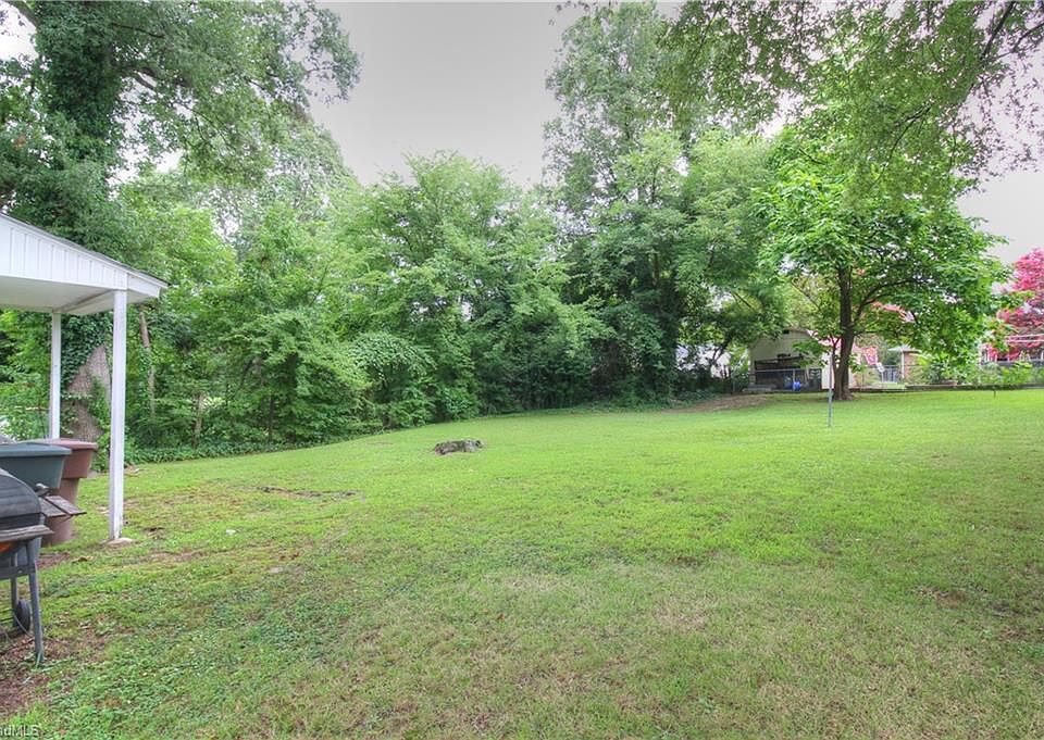2nd image of 608 Tuscaloosa St