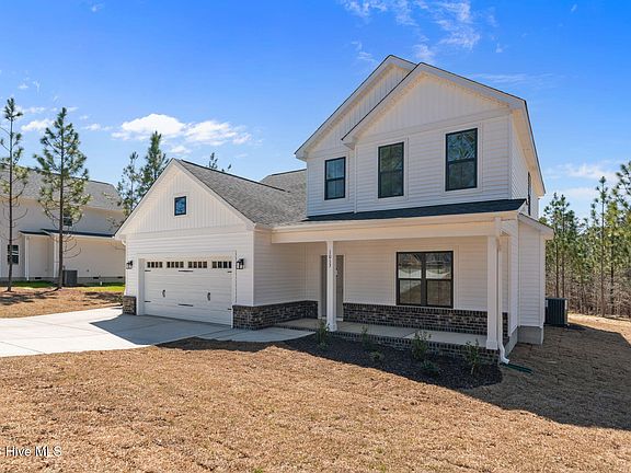 3rd image of 1013 Ivory Lane