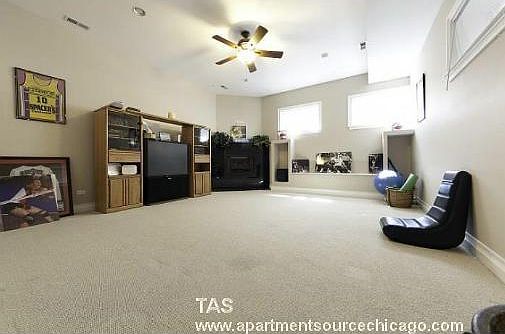4th image of 2951 N Fairfield Ave #1