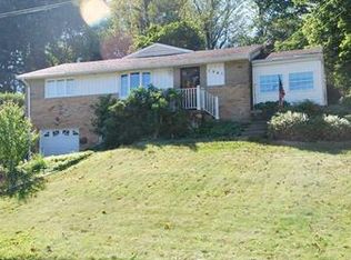 1541 Lucille Dr, Pittsburgh, PA 15234
