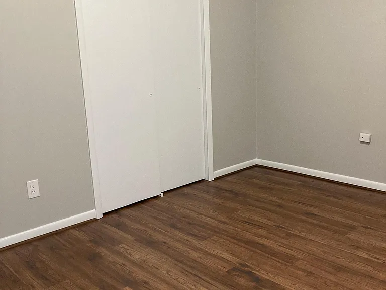 10 Carriage Dr #2 — Photo 13