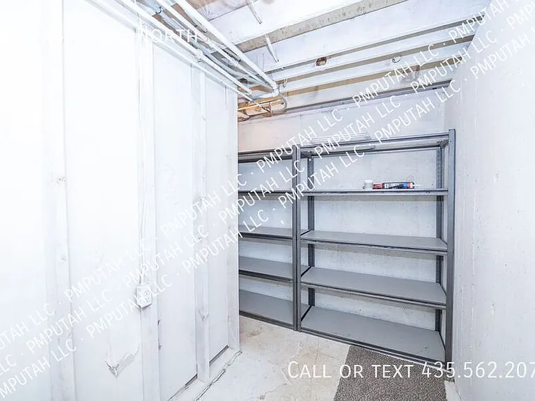 583 E 3300 N — Photo 20