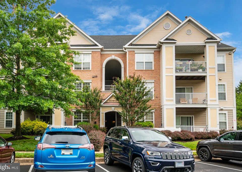 1st image of 20901 Cedarpost Sq Unit 200