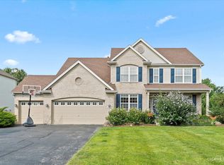 2813 Berman Rd, North Aurora, IL 60542