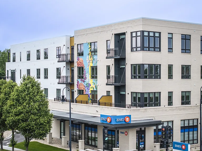 Bloom Monona Apartments — Photo 1