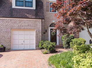 6365 Brampton Ct, Alexandria, VA 22304