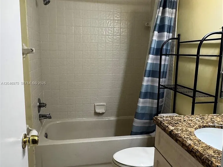 951 SW 109th Ave — Photo 15