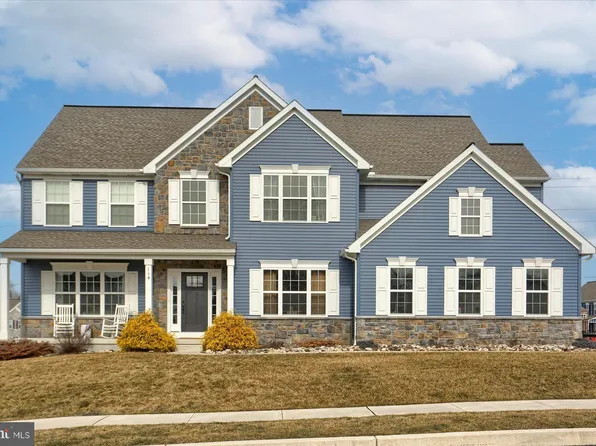 114 Memorial Dr, Harrisburg, PA 17112