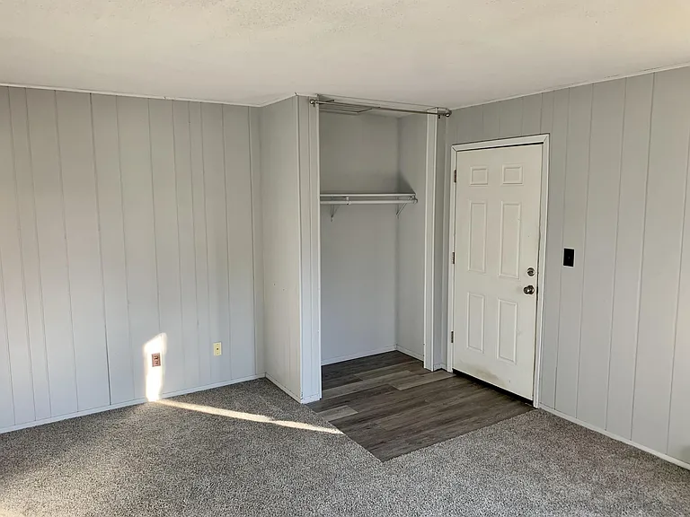 303 Dudley Ave — Photo 5
