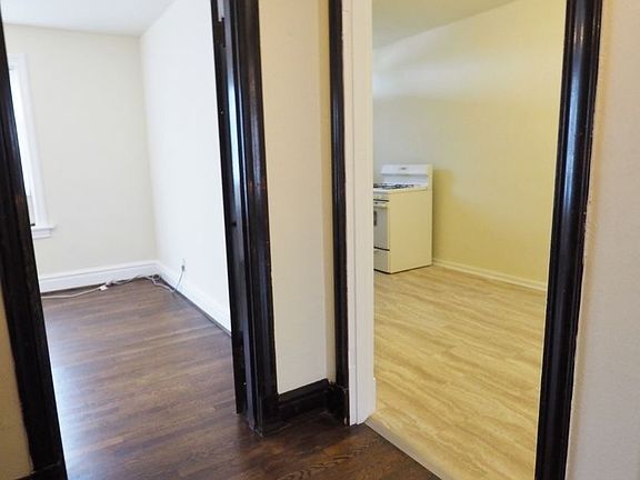 2nd image of 4242 Neosho St APT 301