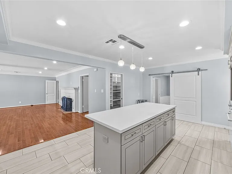 2465 Sherwood Rd — Photo 27