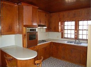 864 Shoaley Branch Rd, Elkin, NC 28621