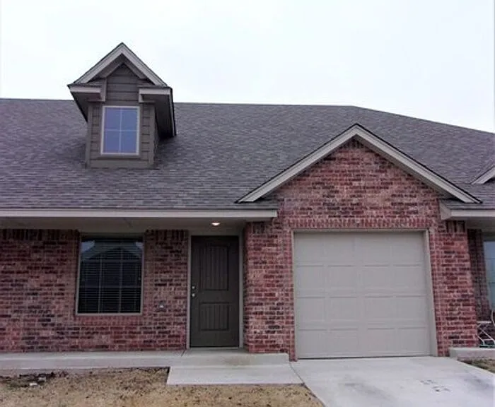 4309 Huntly Dr — Photo 1