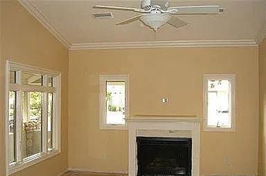 5th image of 1443 Thomas Ave