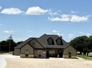 1045 Uplift Dr, Weatherford, TX 76087