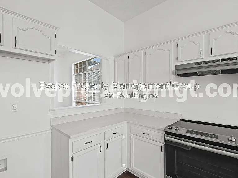 330 Bendigo Dr — Photo 10