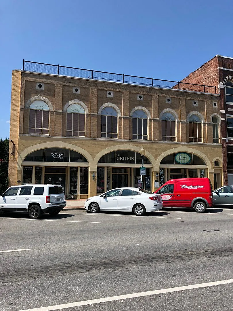 The Griffin — Photo 1