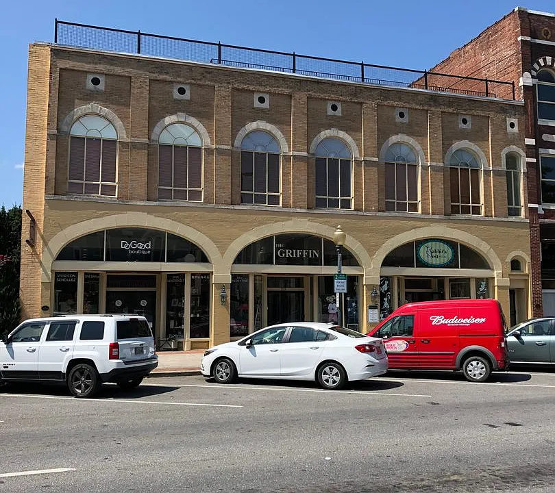 217 Broad St