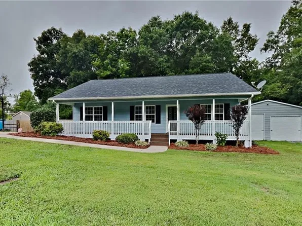 105 N Snider St, Denton, NC 27239