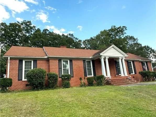 409 Ridgecrest Drive, Elberton, GA 30635