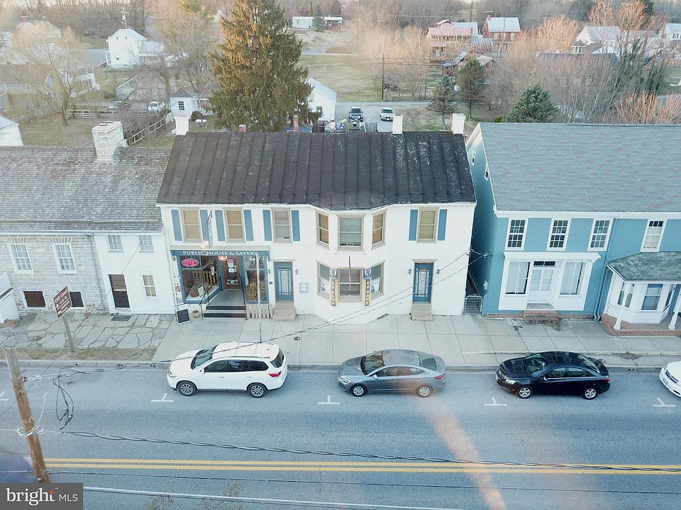 2nd image of 111 E Main St