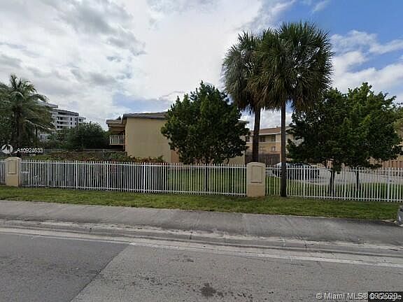 1st image of 4140 NW 79th Ave APT 2B