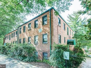 4870 Macarthur Blvd NW APT 3, Washington, DC 20007