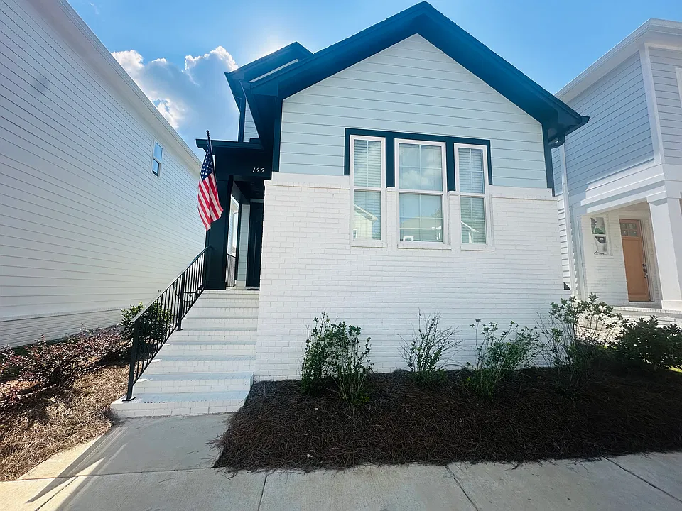 195 Honeysuckle Way