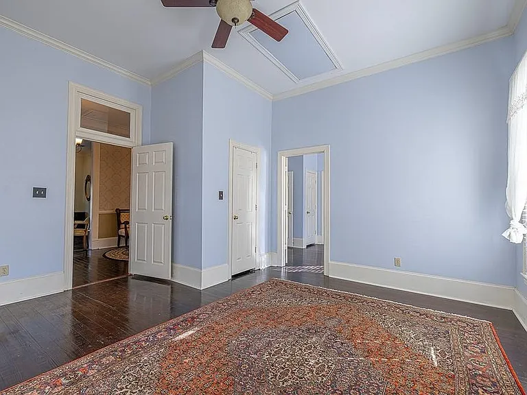 809 Milam St — Photo 15