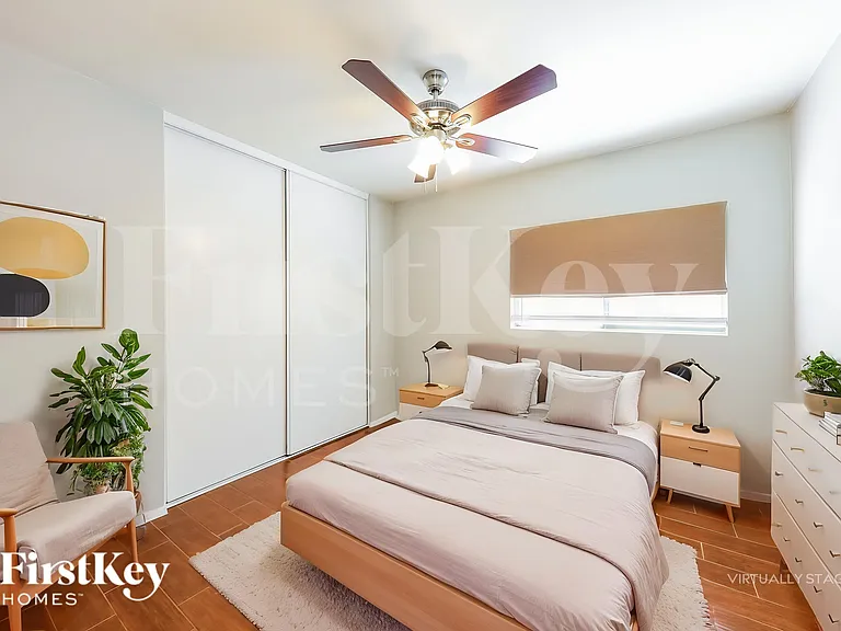 15797 W Caribbean Ln — Photo 14