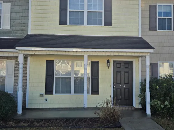 504 Streamwood Dr, Jacksonville, NC 28546