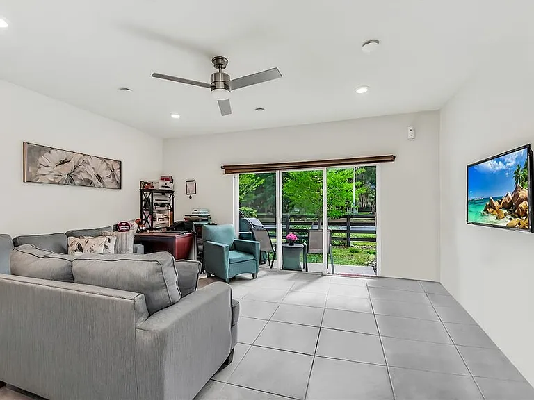 2639 Buena View Rd — Photo 6