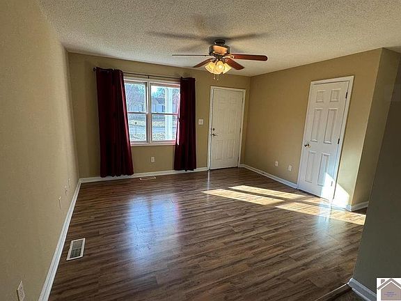 4th image of 1610 Stately Vision Ln