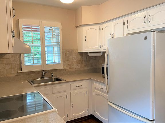 5th image of 15C Penwood Dr #54A