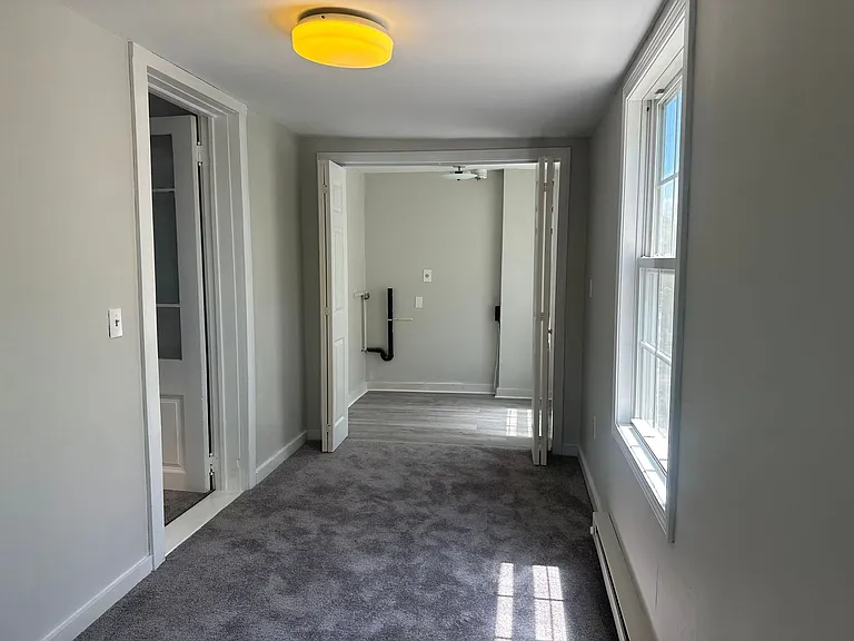 17 Broad St — Photo 11