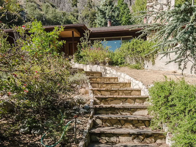39218 Oak Glen Rd — Photo 22