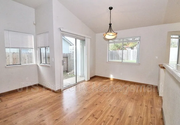 3549 Pine Hollow Way — Photo 13
